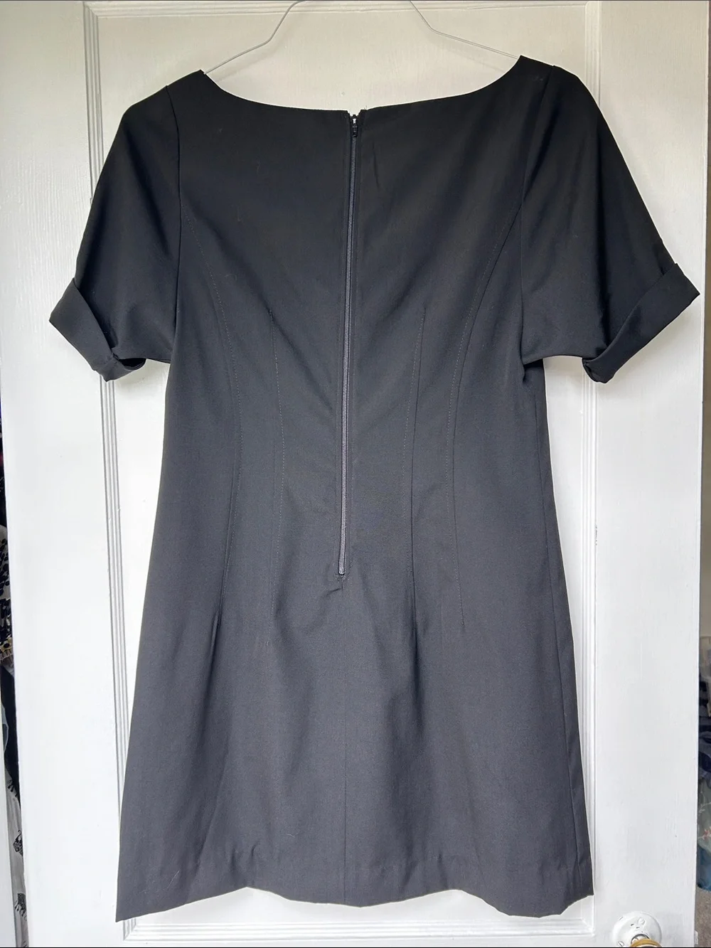 THEORY Classic Black Short-Sleeve Sheath Dress Size 6